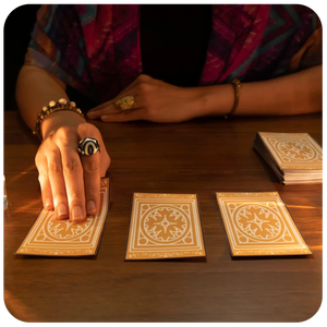 What Are The Top Benefits of Meeting a Tarot Card Reader in Ghaziabad?